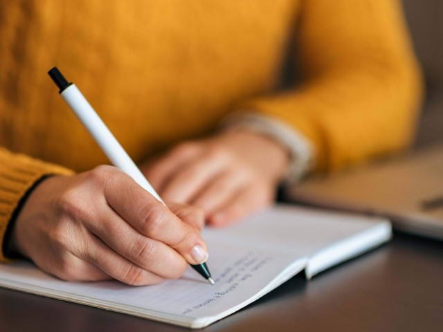 Γραφή & Διόρθωση